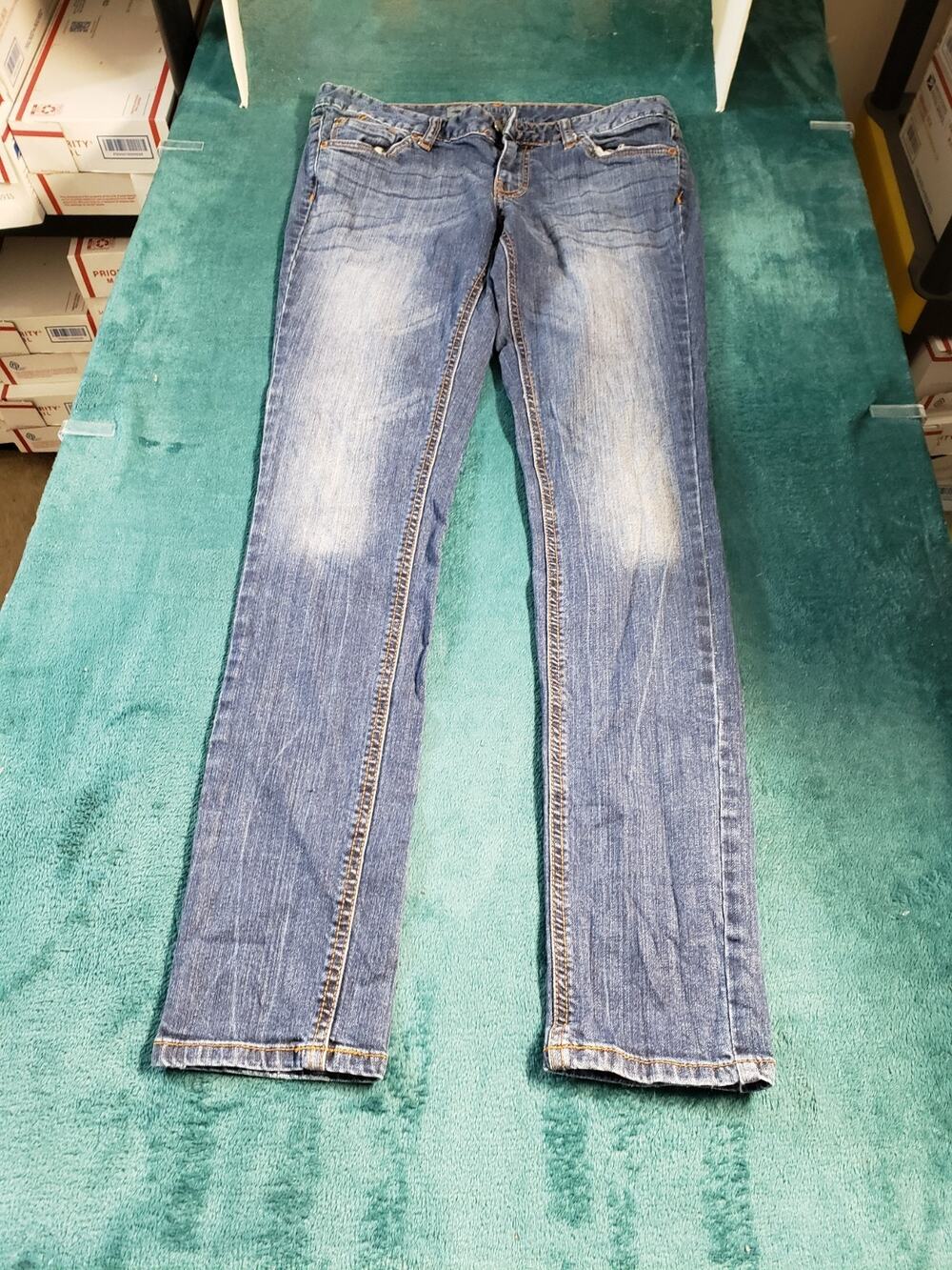 Mossimo Jeans Size 8 Long Women Blue Pants Stretch Denim Ladies Mid Rise Skinny